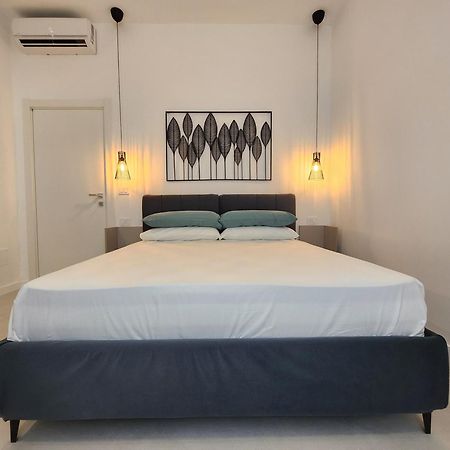 Matteotti Royale Apartments Сиракузы Экстерьер фото