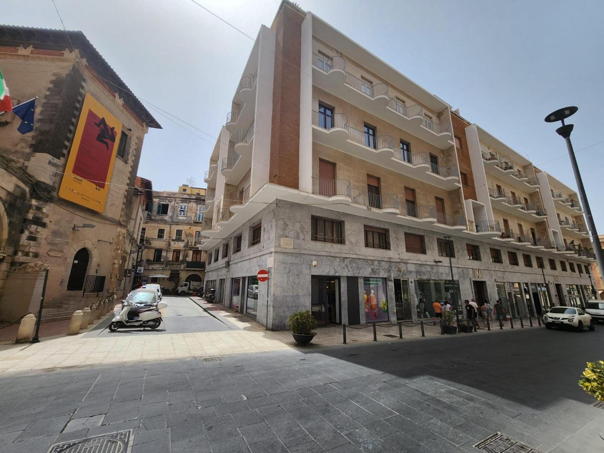 Matteotti Royale Apartments Сиракузы Экстерьер фото